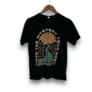 Need To Breath Unisex 2021 Into The Mystery Tour Band Black T-Shirt Size S 18x26